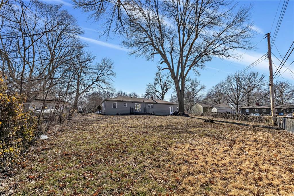 7520 Lewis Avenue Raytown, MO 64138 - Photo 26 of 27
