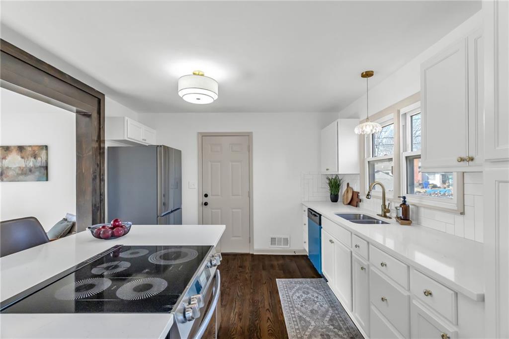 7520 Lewis Avenue Raytown, MO 64138 - Photo 10 of 27