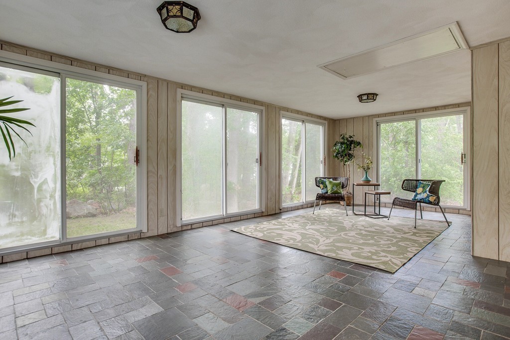 11 Gould Road Bedford, MA 01730 - Photo 10 of 24 Gallery Image 10