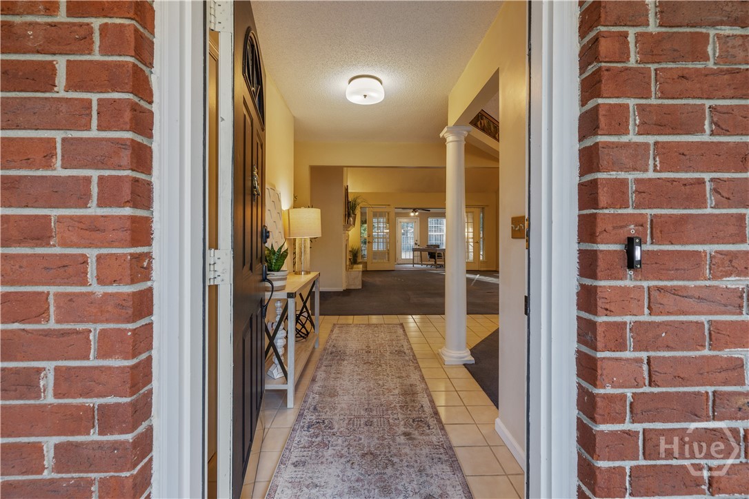 131 Crystal Drive Rincon, GA 31326 - Photo 9 of 51 Inviting entryway (it's inviting you!)