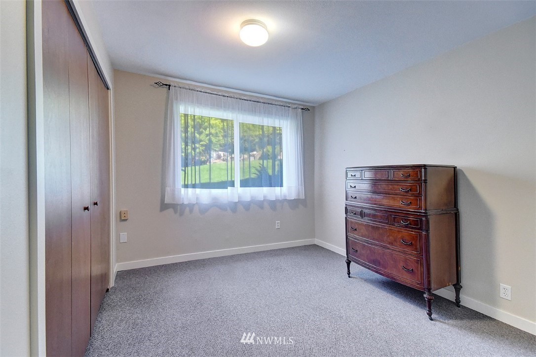 9117 185th Place Southwest Edmonds, WA 98026 - Photo 19 of 24 Gallery Image 19