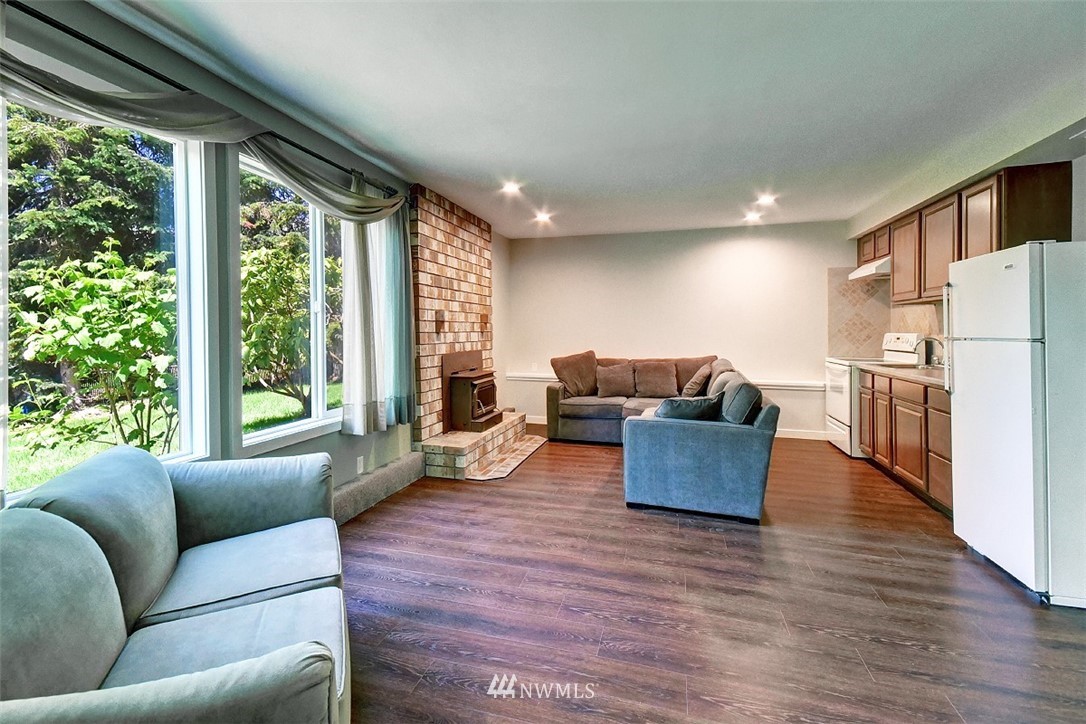 9117 185th Place Southwest Edmonds, WA 98026 - Photo 20 of 24 Gallery Image 20