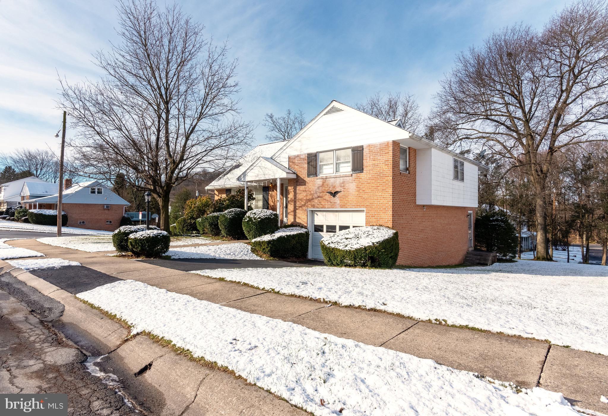 348 South Sterley Street Reading, PA 19607 - Photo 2 of 32 Gallery Image 2