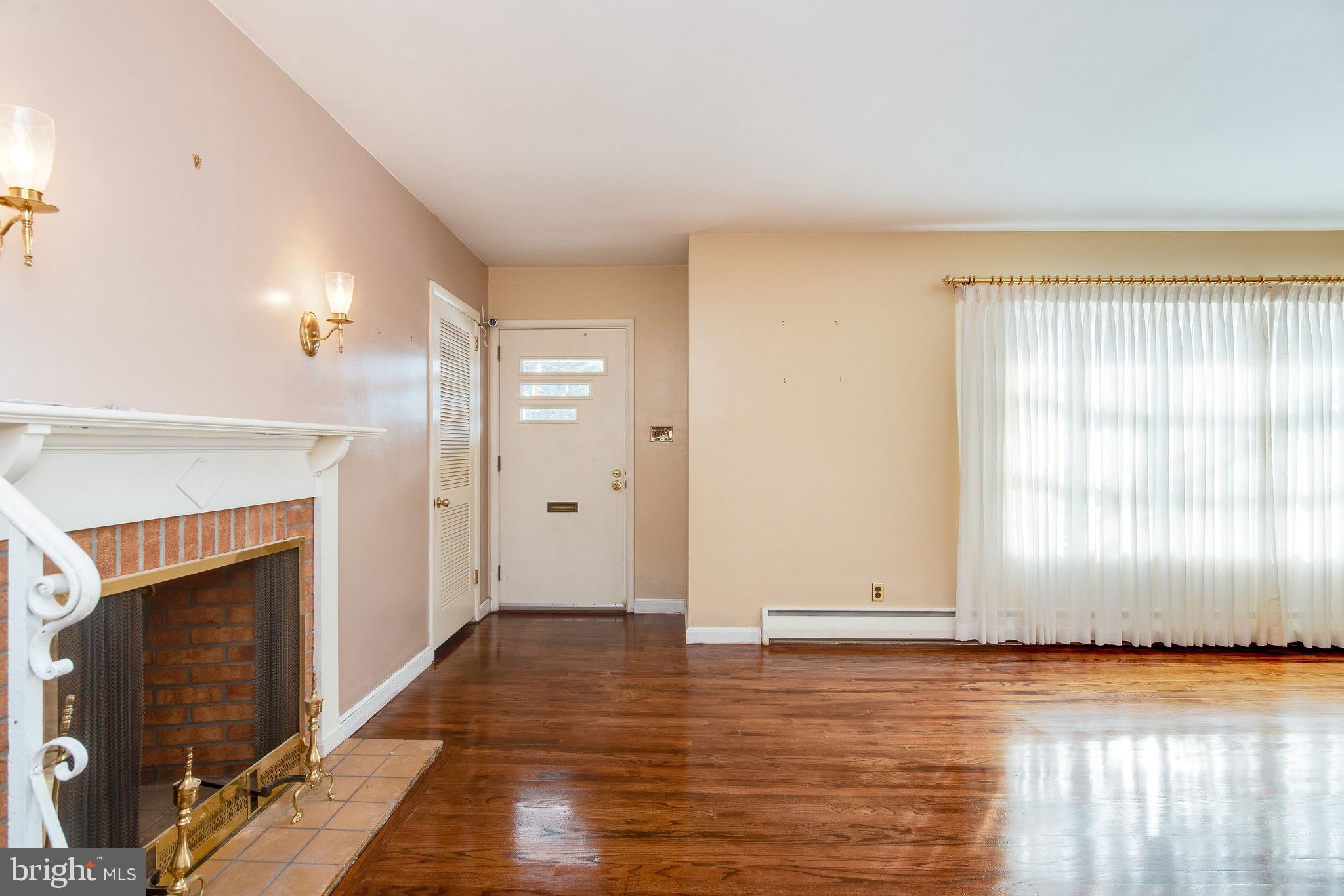 348 South Sterley Street Reading, PA 19607 - Photo 14 of 32 Gallery Image 14