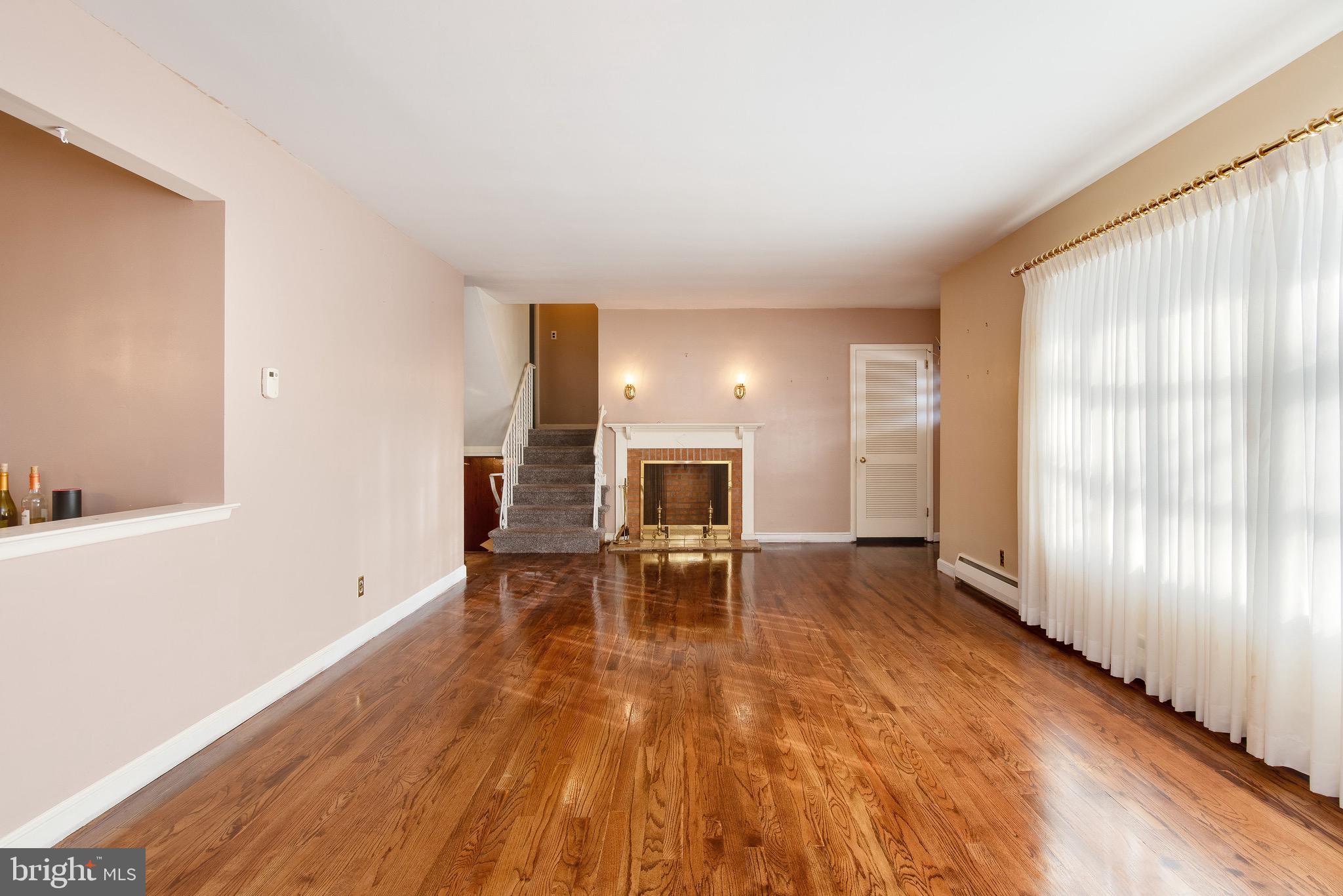 348 South Sterley Street Reading, PA 19607 - Photo 10 of 32 Gallery Image 10