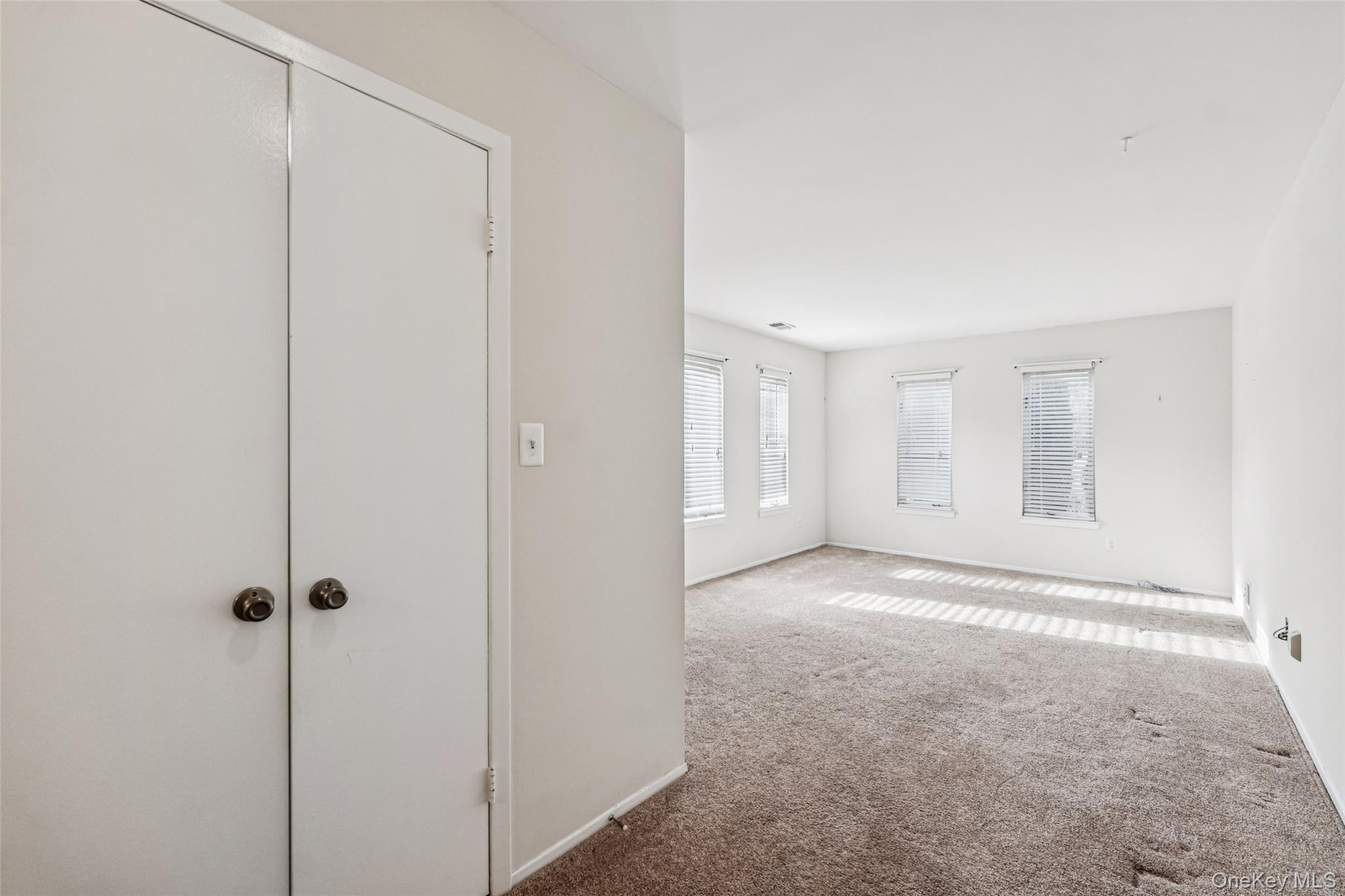 901 Fenway Road St. James, NY 11780 - Photo 14 of 31