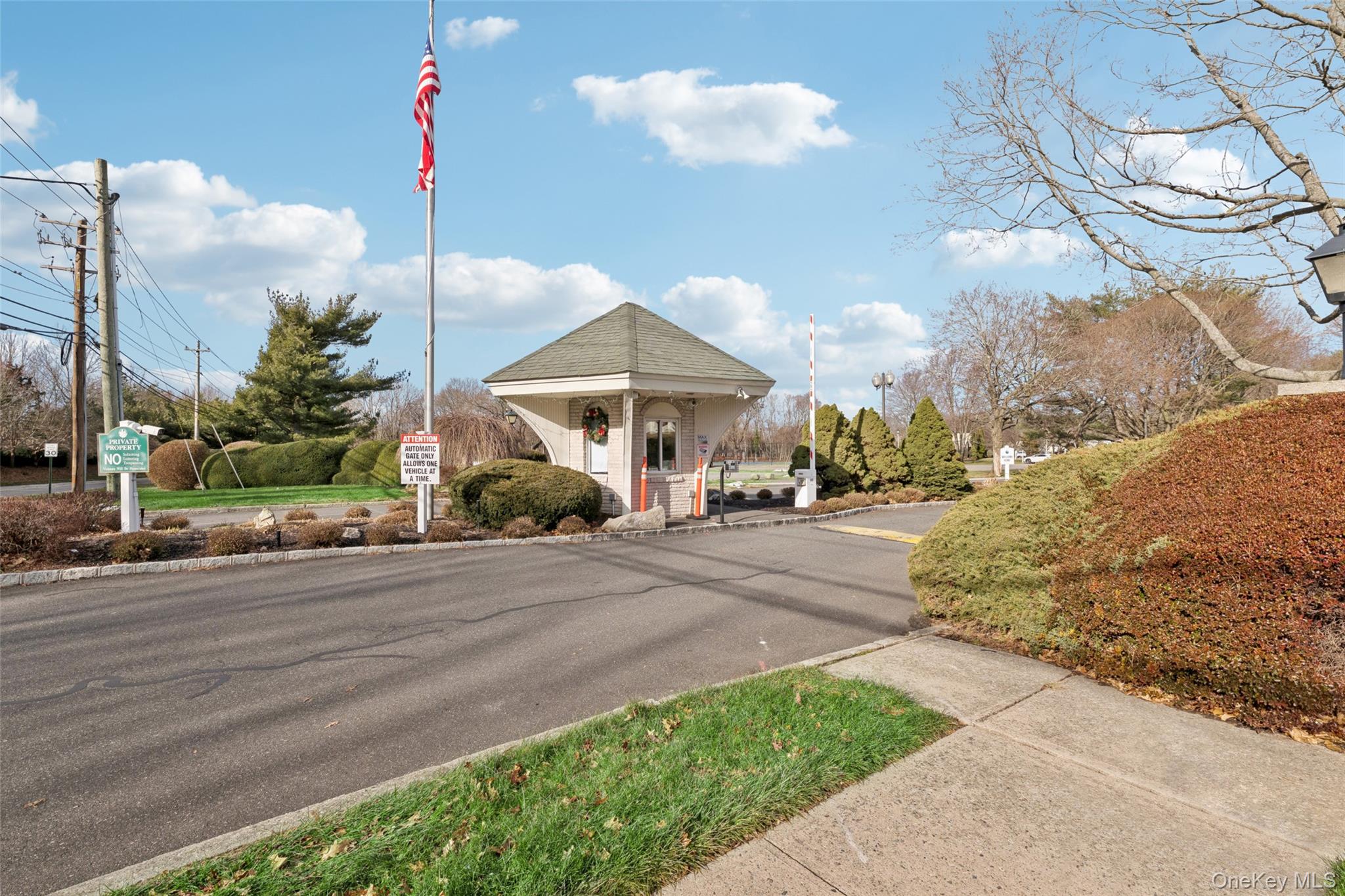 901 Fenway Road St. James, NY 11780 - Photo 29 of 31