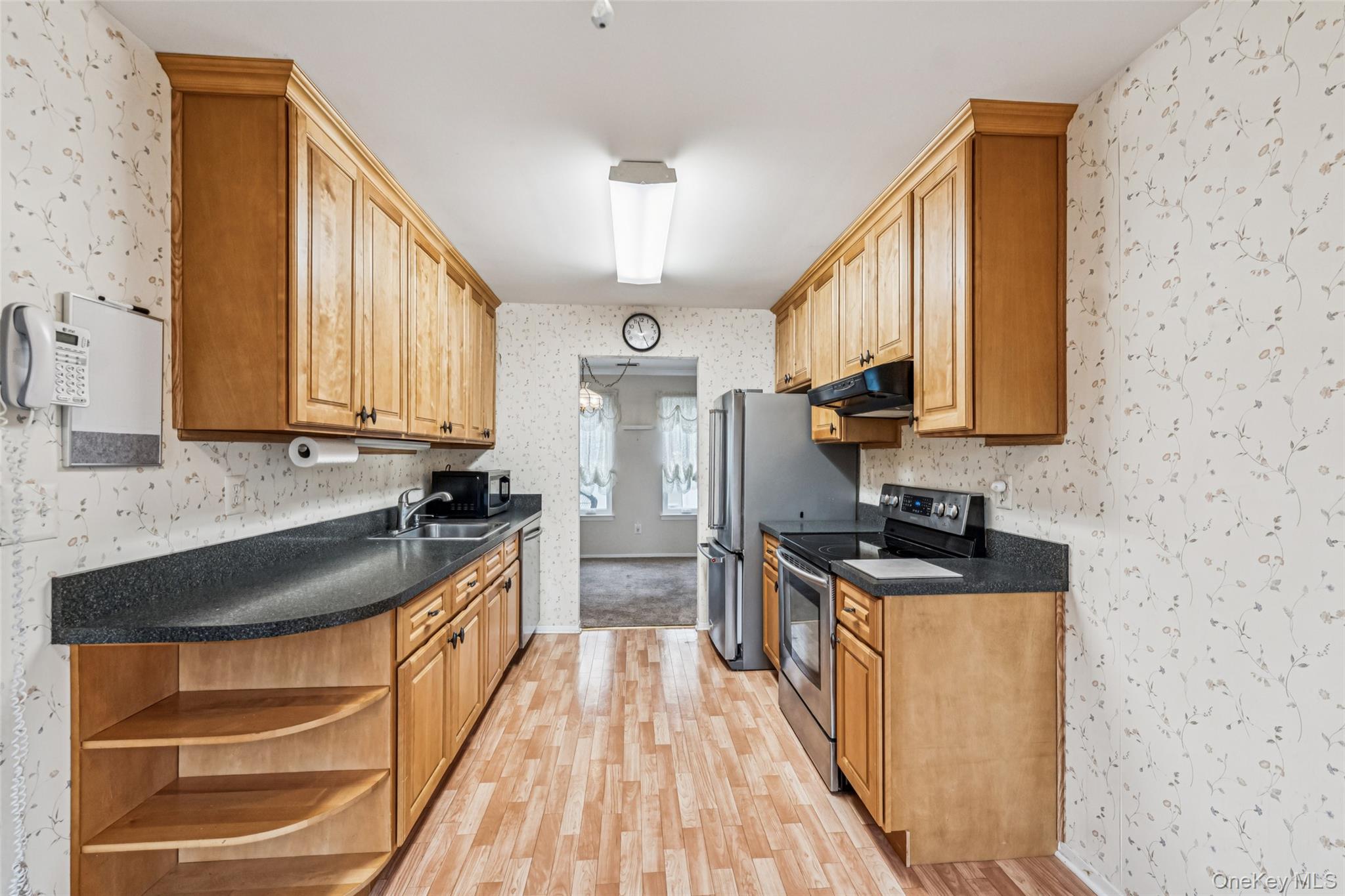 901 Fenway Road St. James, NY 11780 - Photo 10 of 31