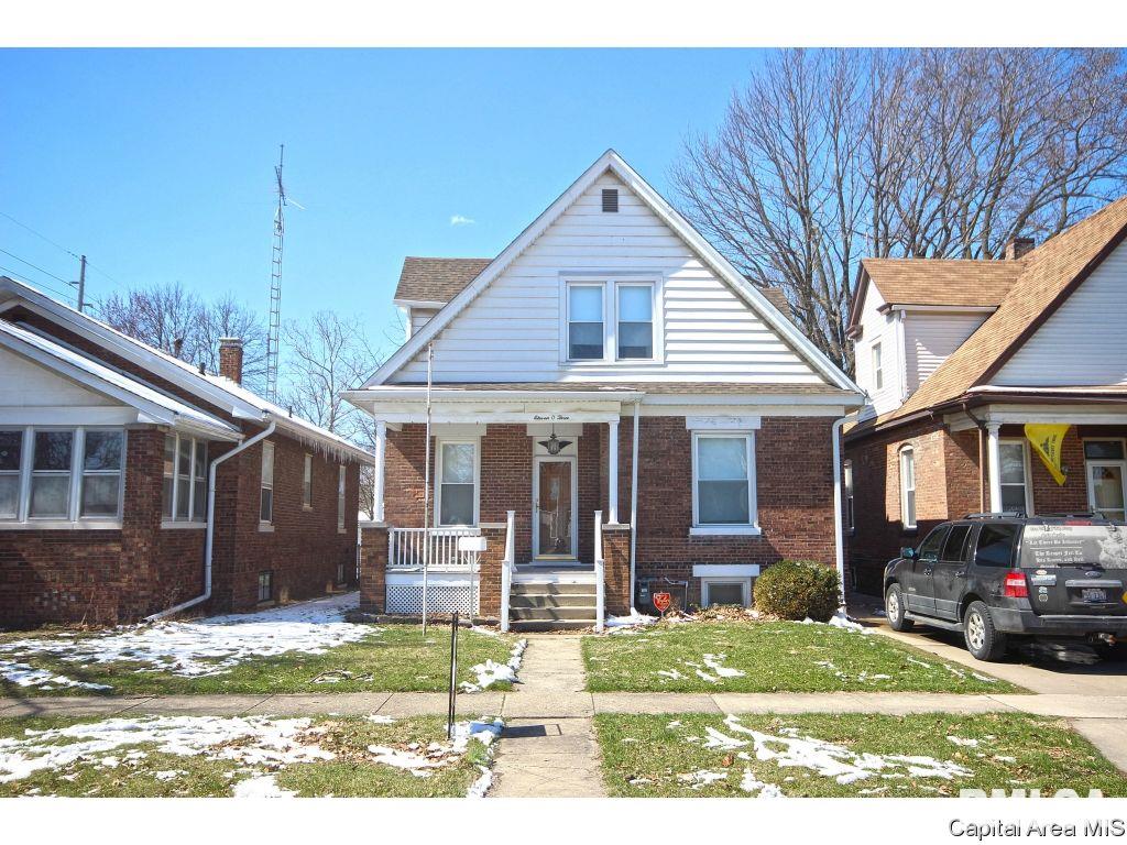 1103 North Walnut Street Springfield, IL 62702 - Photo 1 of 28