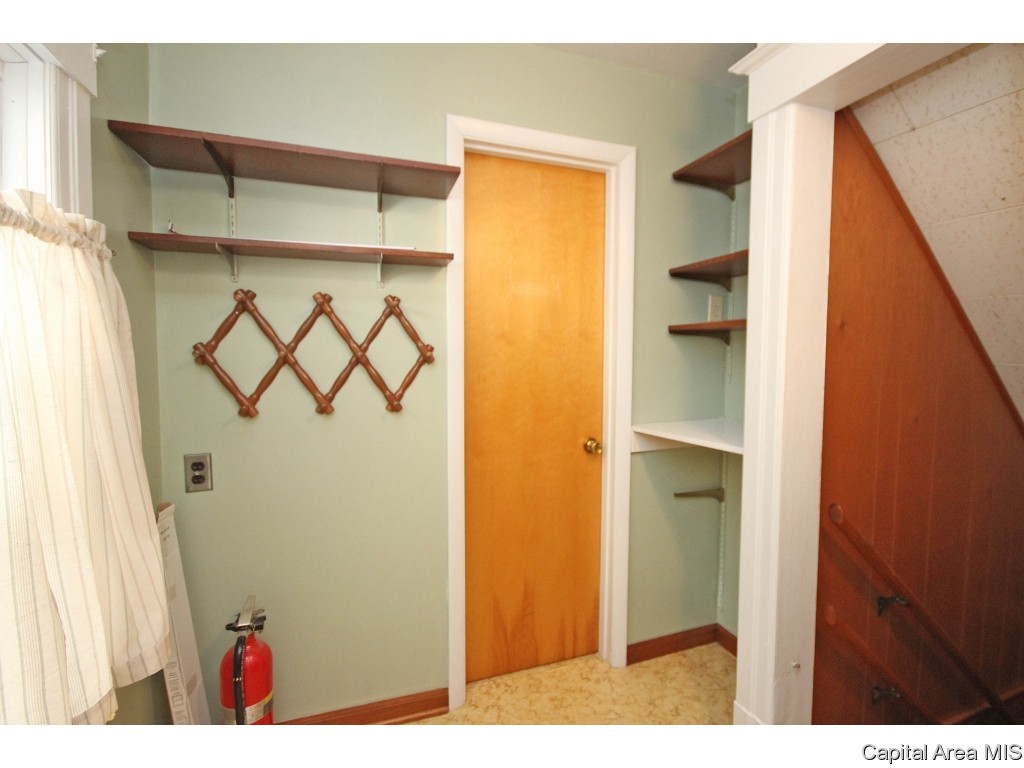 1103 North Walnut Street Springfield, IL 62702 - Photo 12 of 28