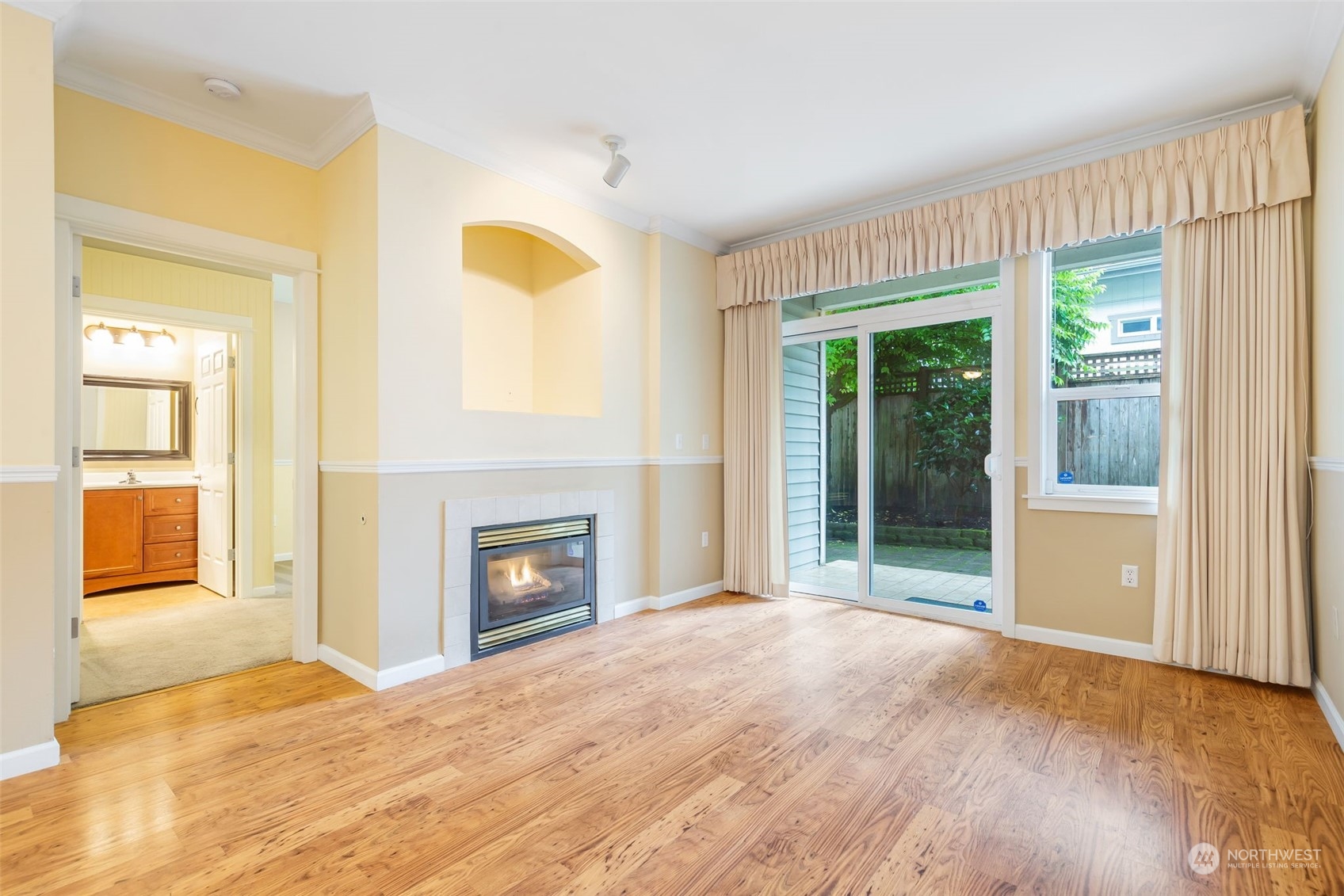 2009 196th Street Southeast, Unit E103 Bothell, WA 98012 - Photo 2 of 19 Gallery Image 2