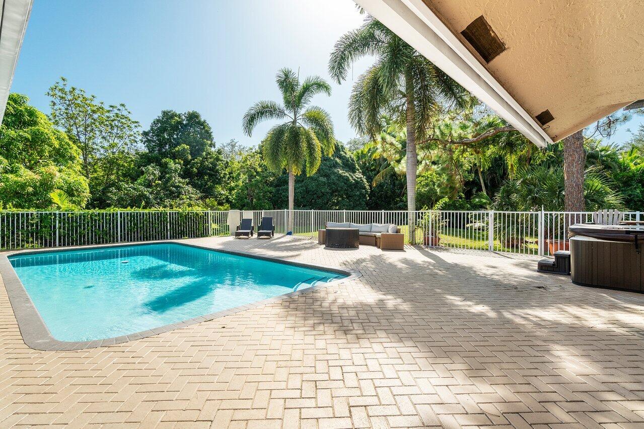 731 Parkside Circle North Boca Raton, FL 33486 - Photo 29 of 43 029-731ParksideCirN-BocaRaton-FL-33486-S