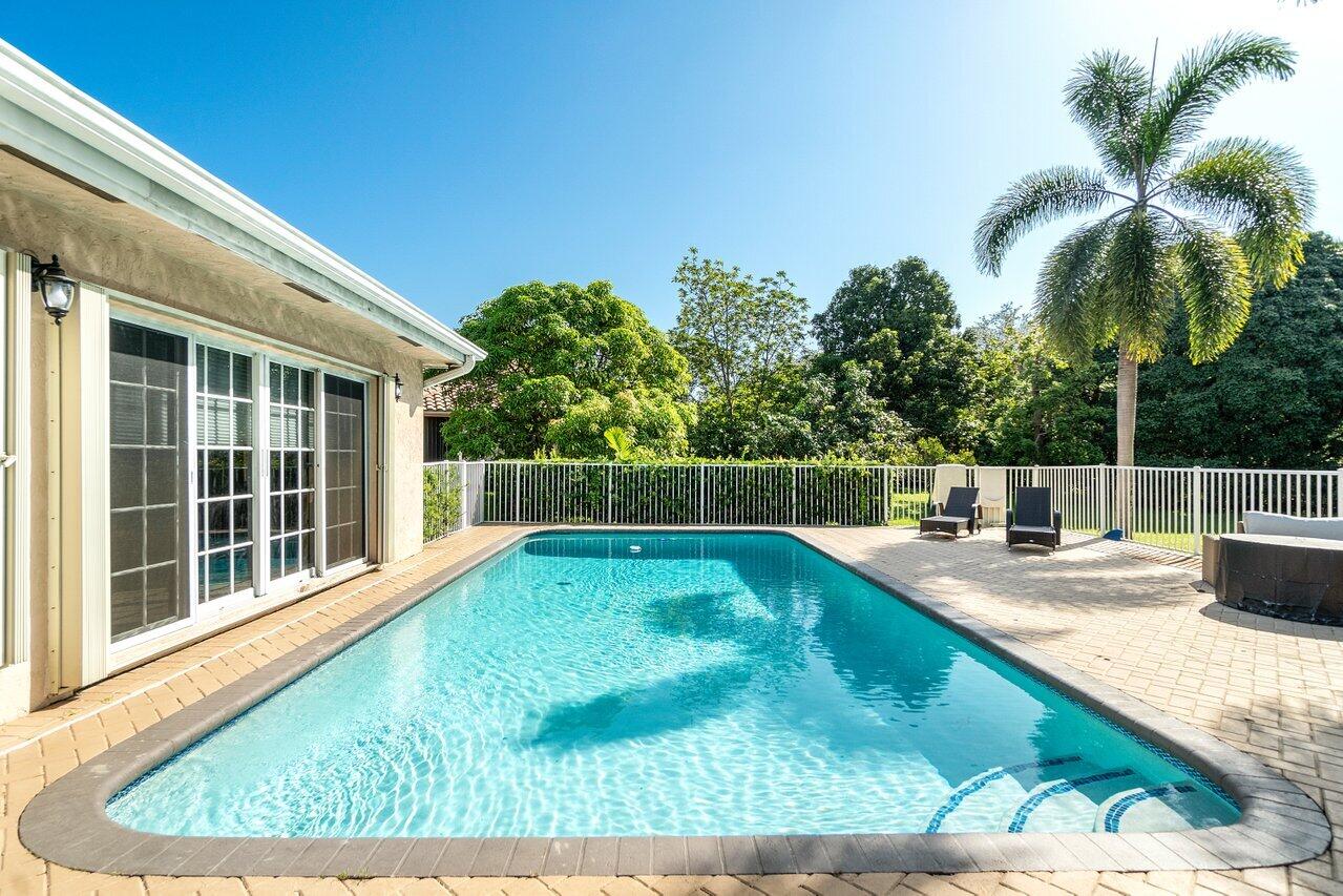 731 Parkside Circle North Boca Raton, FL 33486 - Photo 30 of 43 028-731ParksideCirN-BocaRaton-FL-33486-S