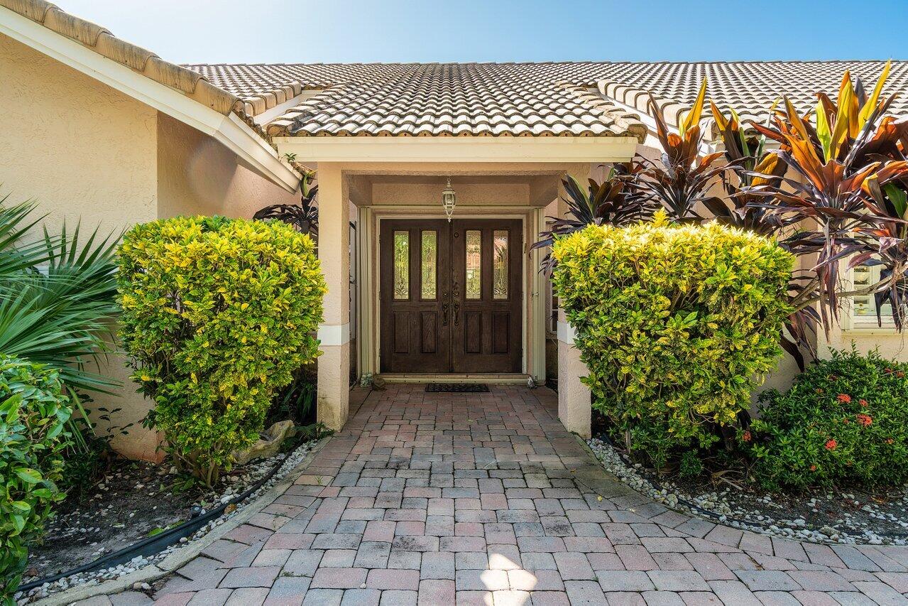 731 Parkside Circle North Boca Raton, FL 33486 - Photo 4 of 43 004-731ParksideCirN-BocaRaton-FL-33486-S