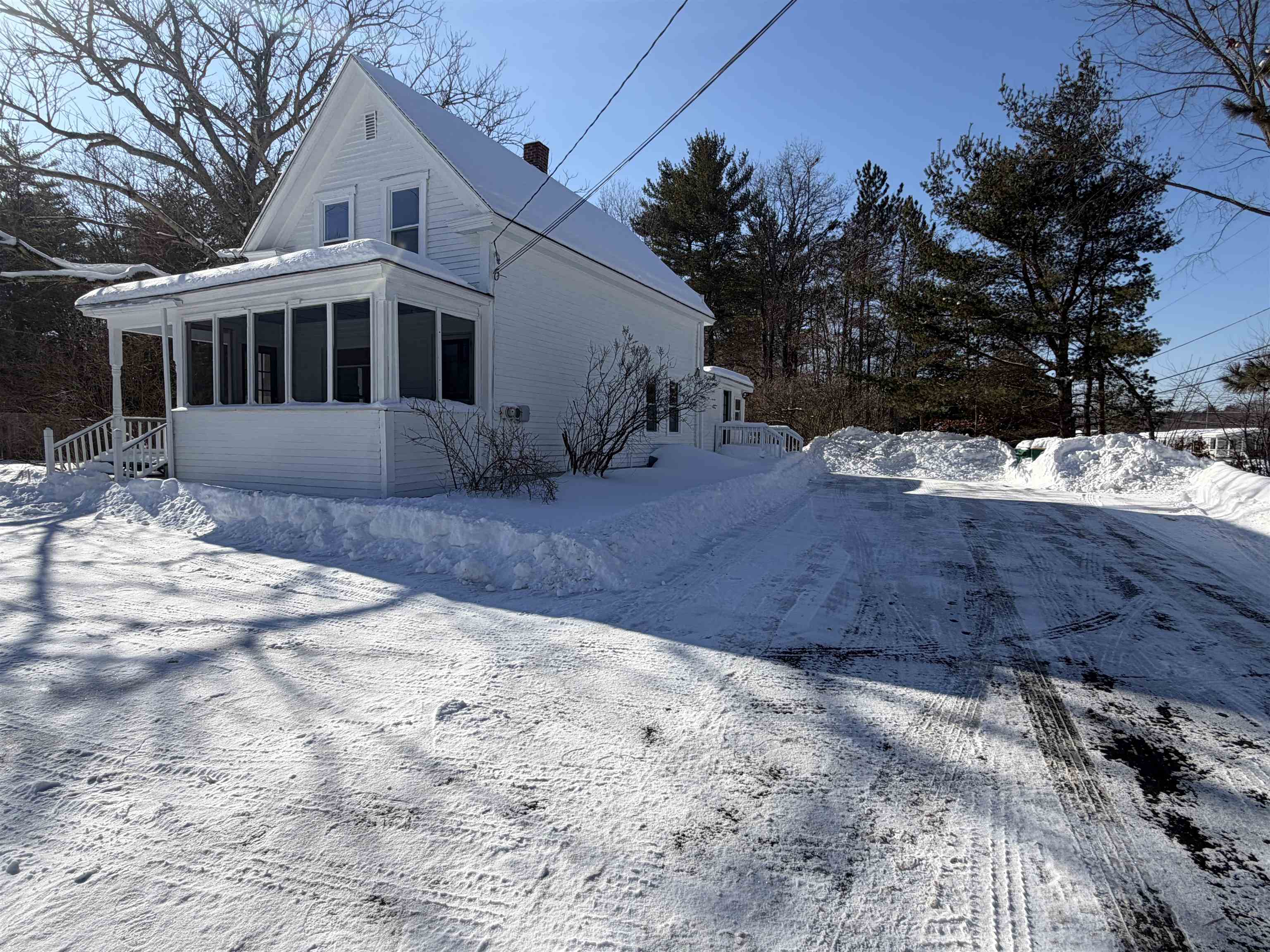 66 Chestnut Hill Road Rochester, NH 03867 - Photo 2 of 25