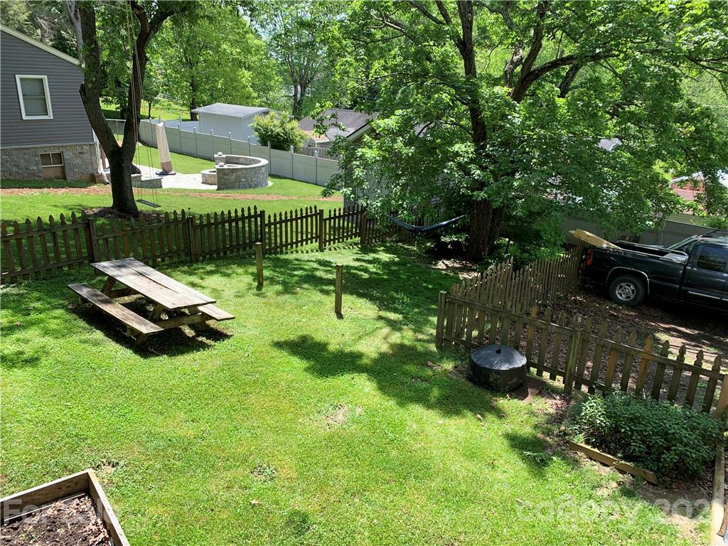 33 1/2 Huffman Road Asheville, NC 28806 - Photo 22 of 26 Gallery Image 22