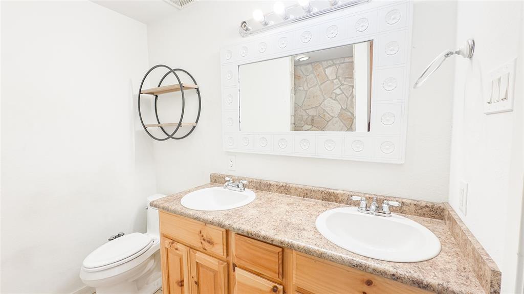 2290 County Road Paris, TX 75460 - Photo 16 of 35