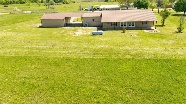 $285,000 | 2290 County Road, Paris, TX 75460