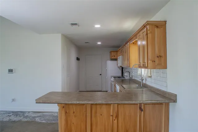 $285,000 | 2290 County Road, Paris, TX 75460