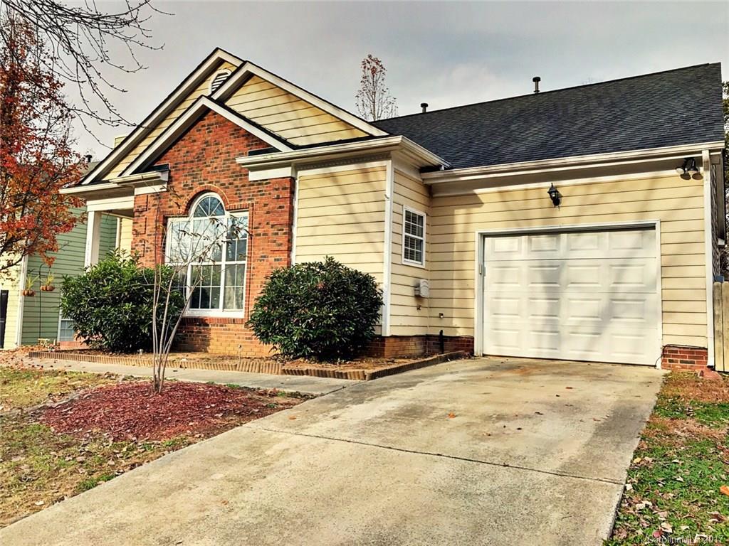 11319 Clayford Ridge Charlotte, NC 28215 - Photo 3 of 12