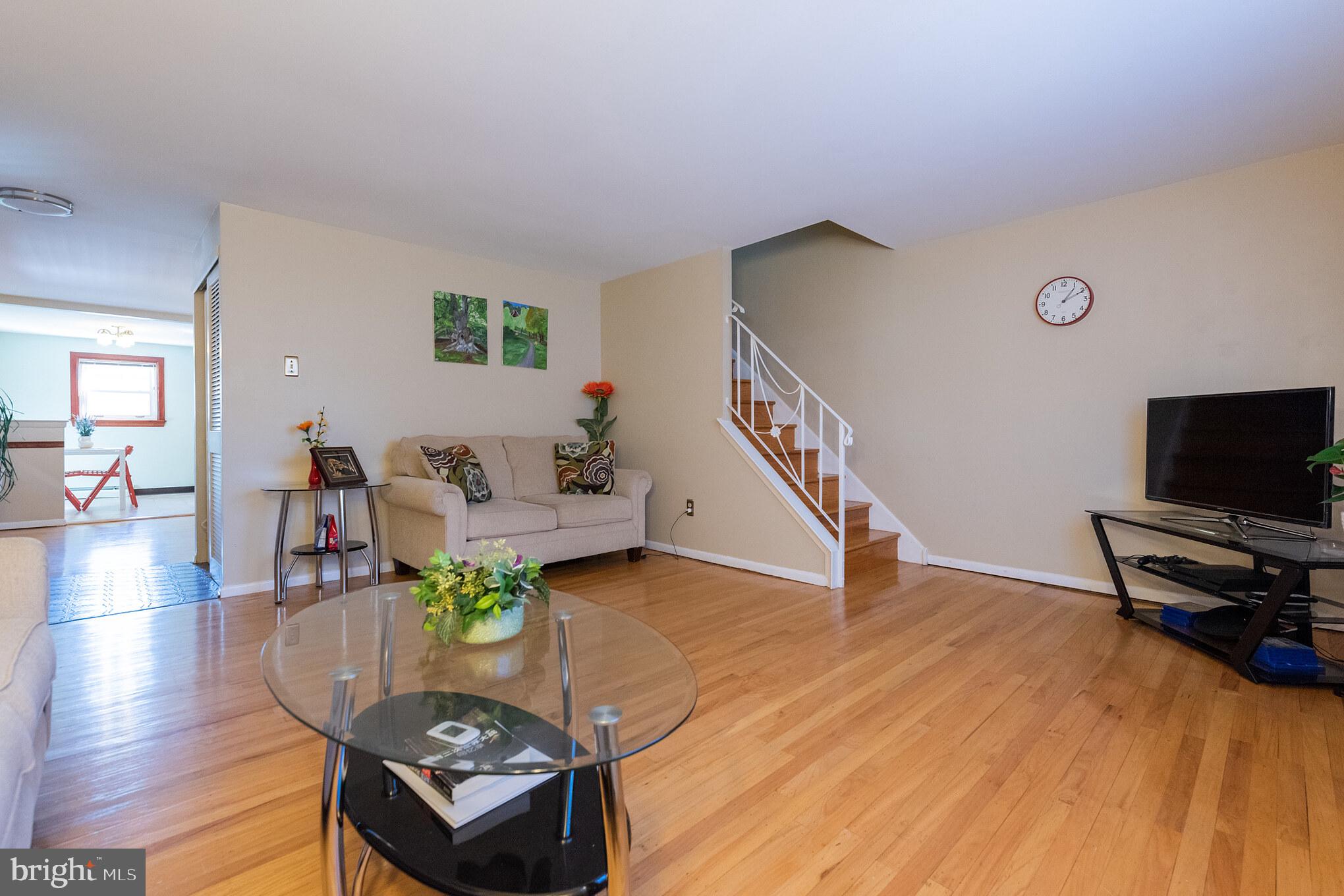 7309 Hiola Road Philadelphia, PA 19128 - Photo 4 of 21 Gallery Image 4
