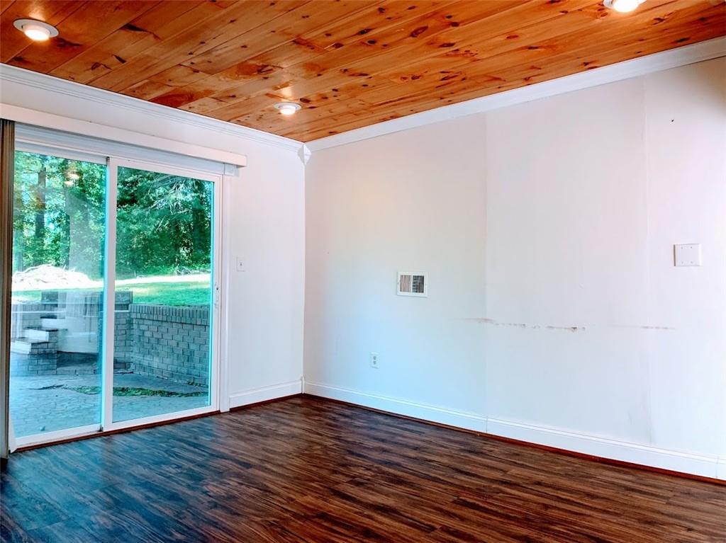 3843 Idlewood Road Hickory, NC 28601 - Photo 16 of 40 Gallery Image 16