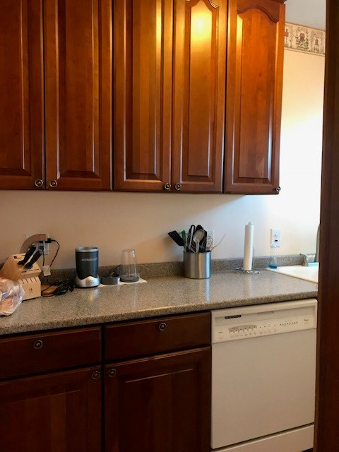 67 Richland Road Cranston, RI 02910 - Photo 13 of 27