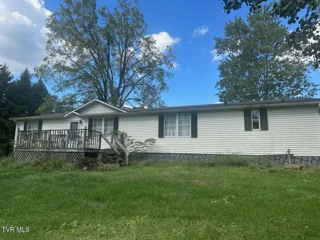 $295,000 | 223 Gun Smoke Drive, Nickelsville, VA 24271