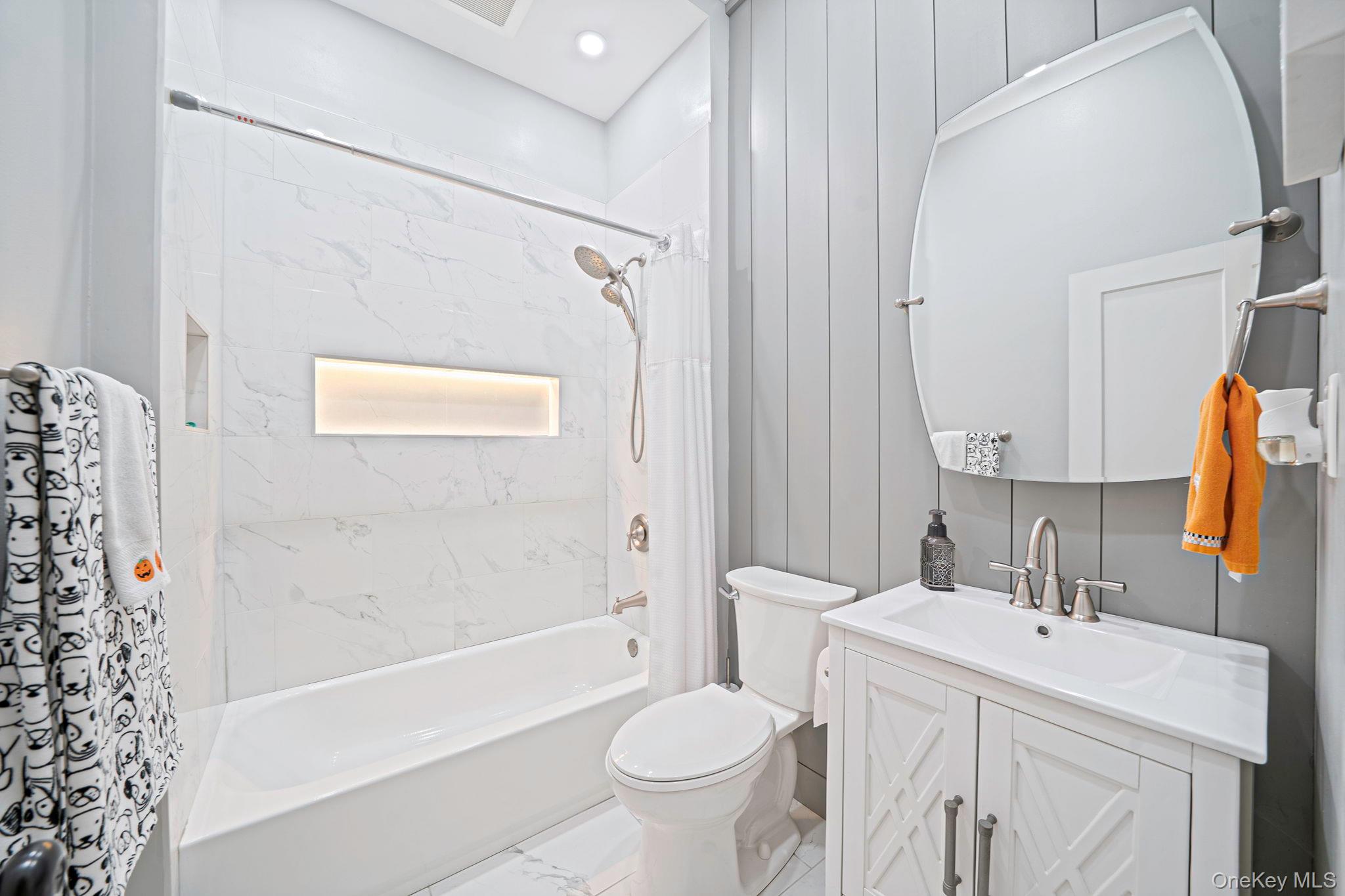 105 Raynor Road Ridge, NY 11961 - Photo 21 of 27 Primary Bathroom