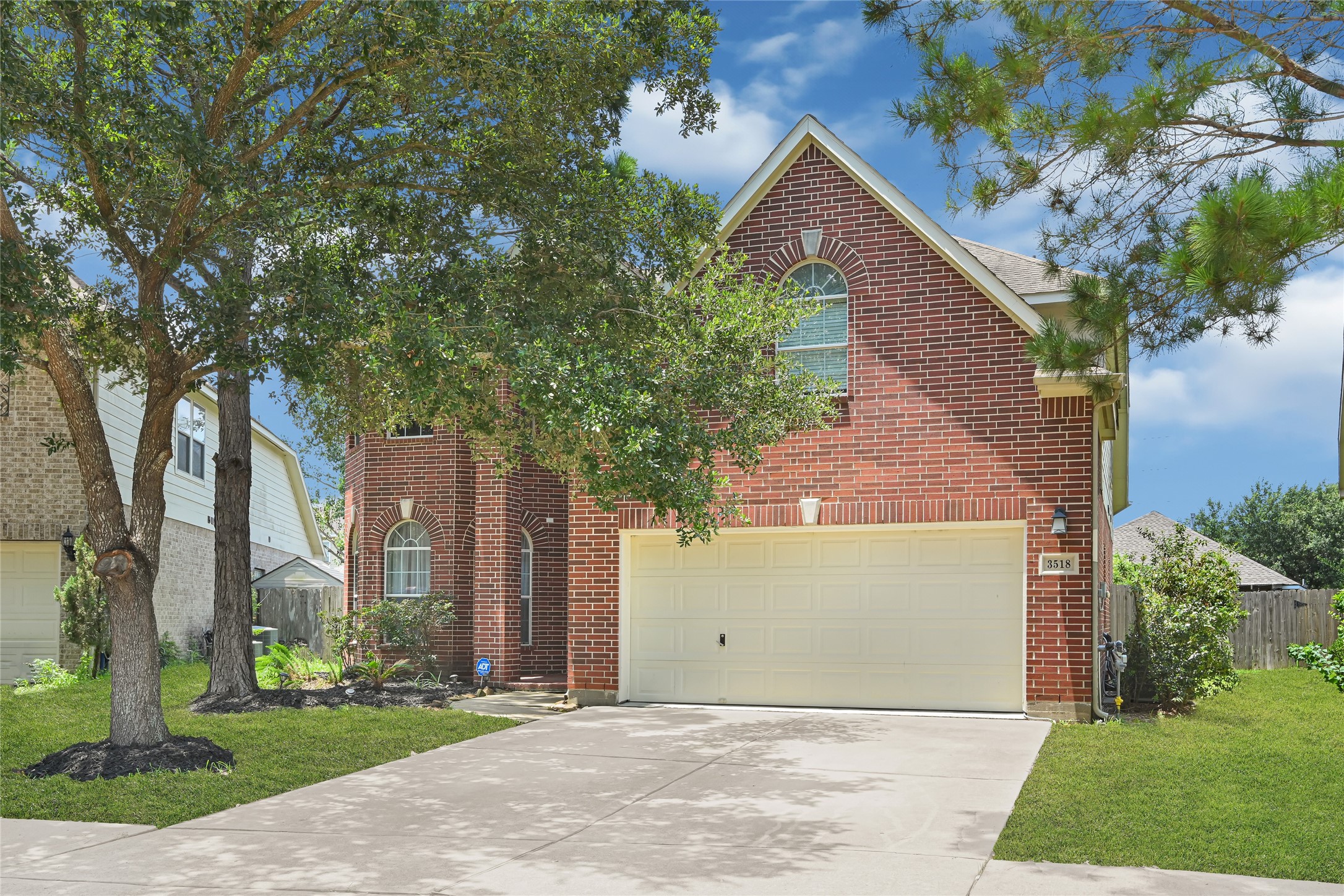 3518 Dripping Point Lane Katy, TX 77494 - Photo 2 of 23