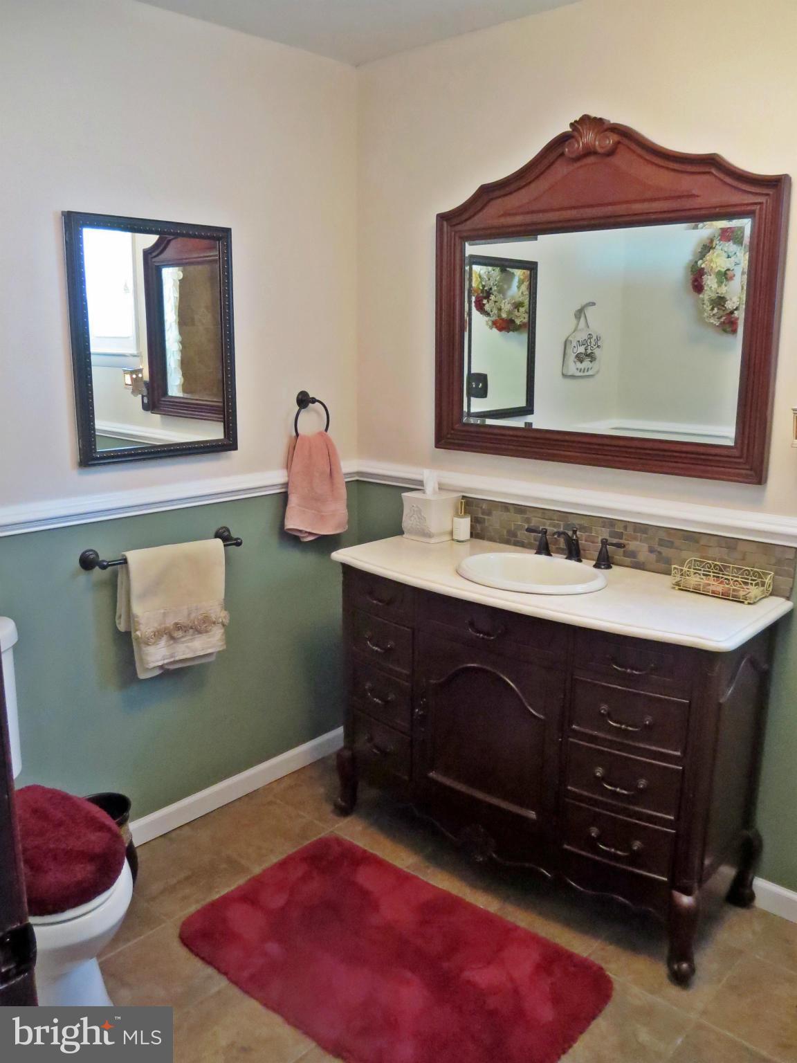 1521 Providence Road Baltimore, MD 21286 - Photo 11 of 21 Bath