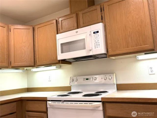 $290,000 | 8515 244th Street Southwest, Unit A4, Edmonds, WA 98026