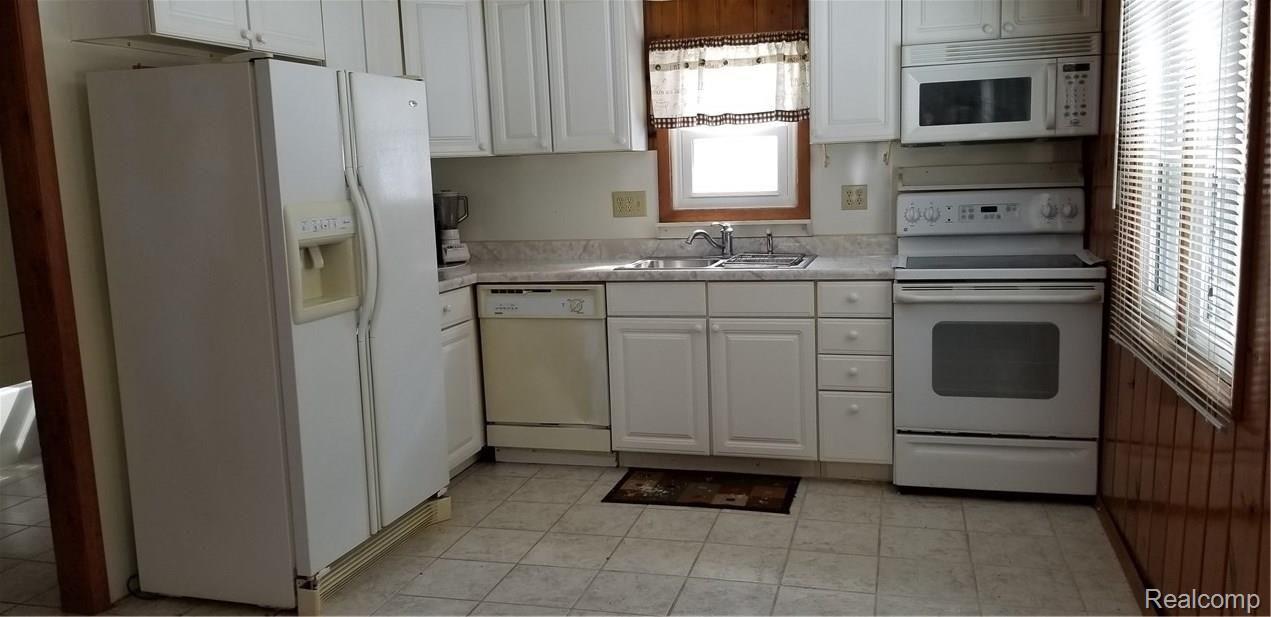 1910 Otsego Road St. Helen, MI 48656 - Photo 7 of 26 20180405_150351.jpg