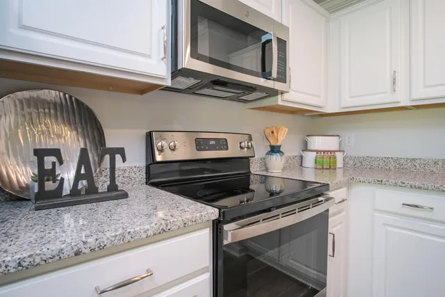 $409,000 | 216 Central Creek Drive, Goose Creek, SC 29445