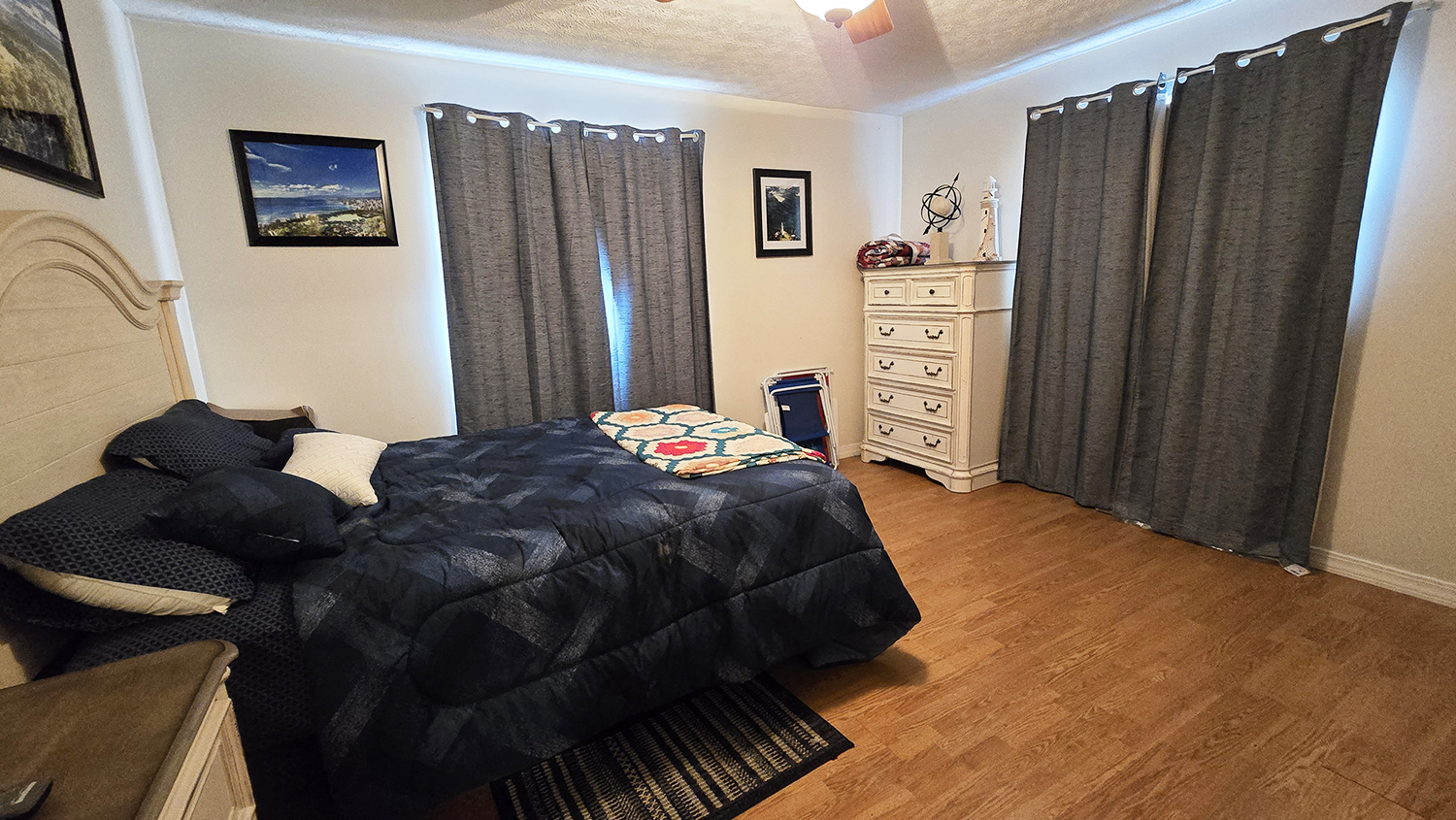614 East Superior Street Irvington, IL 62848 - Photo 28 of 41 a bedroom with a bed and a closet