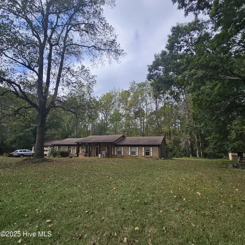 $179,900 | 1901 Davenport Street, Newton, NC 28658