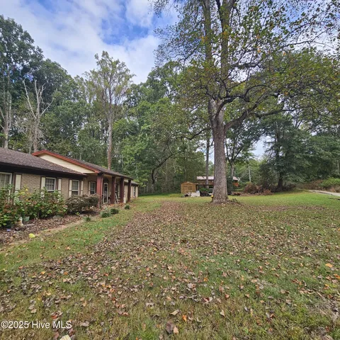 $179,900 | 1901 Davenport Street, Newton, NC 28658