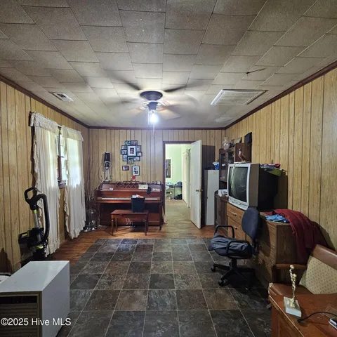 $179,900 | 1901 Davenport Street, Newton, NC 28658