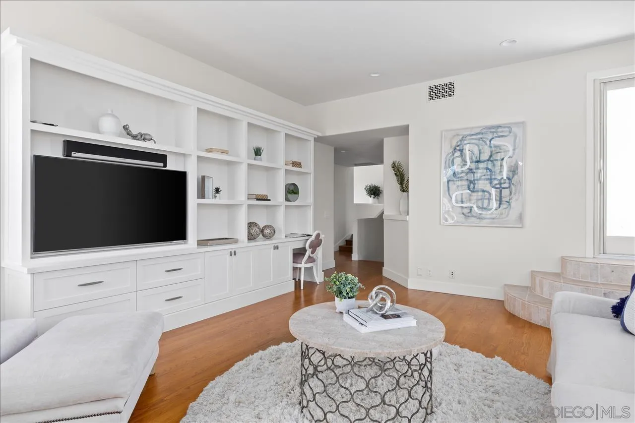 2431 Cordero Road Del Mar, CA 92014 - Photo 7 of 19 Gallery Image 7