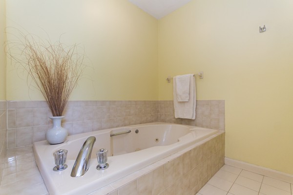 39 Old North Road Carlisle, MA 01741 - Photo 10 of 19 Gallery Image 10