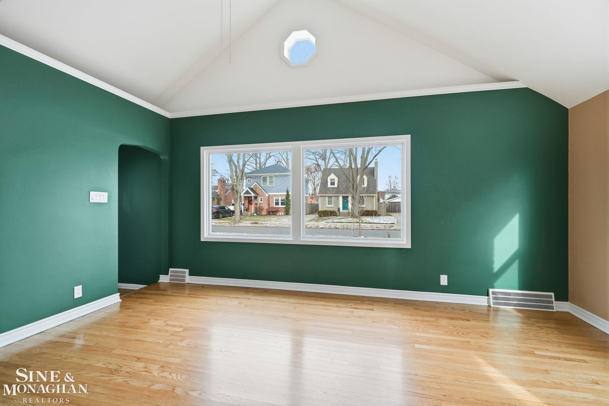 1641 Hampton Road Grosse Pointe Woods, MI 48236 - Photo 5 of 70
