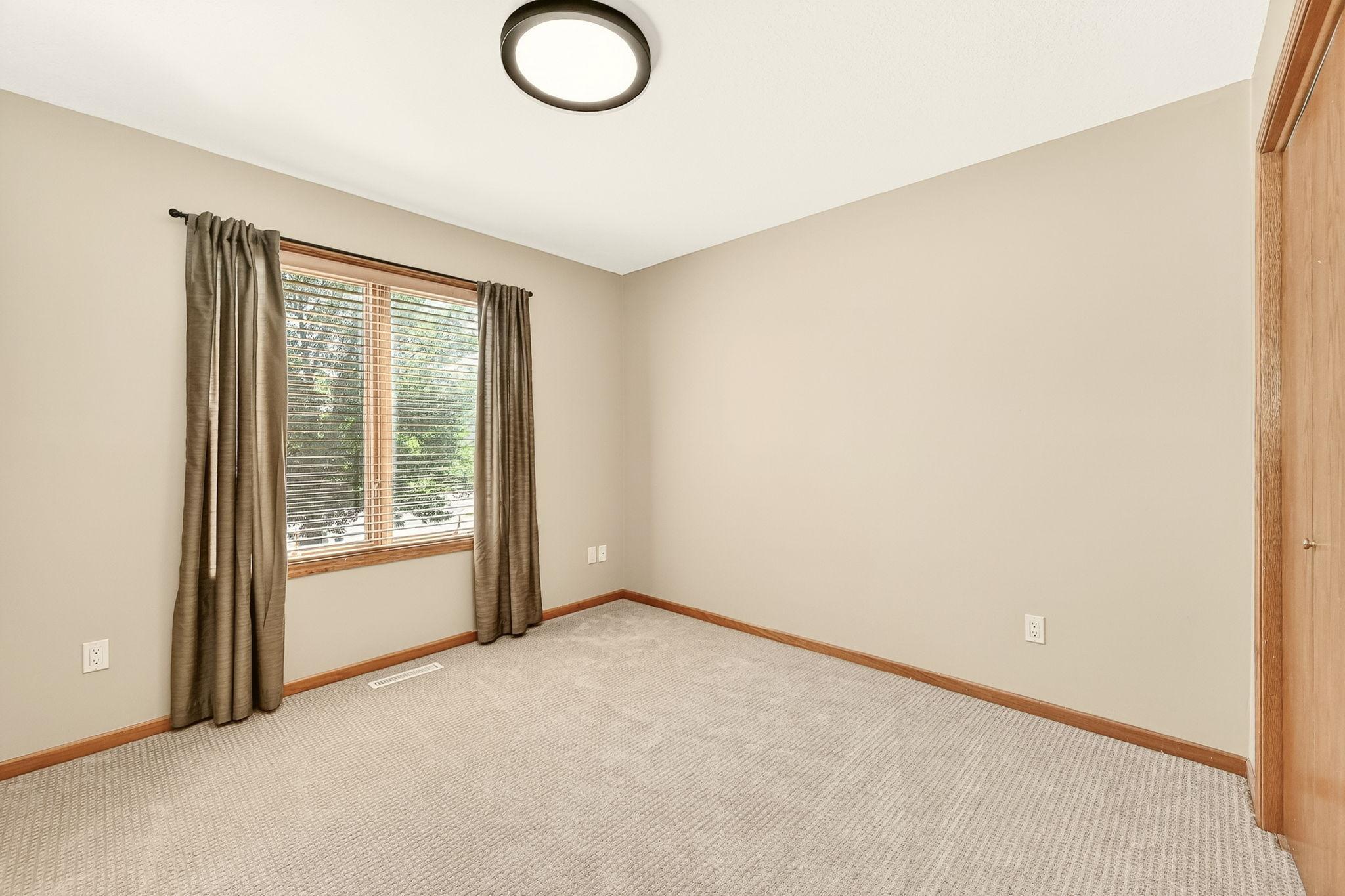 5211 Gemstone Lane Northwest Rochester, MN 55901 - Photo 31 of 33
