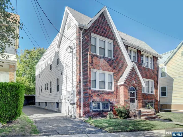 $2,400 | 97 La France Avenue, Unit 4, Bloomfield, NJ 07003