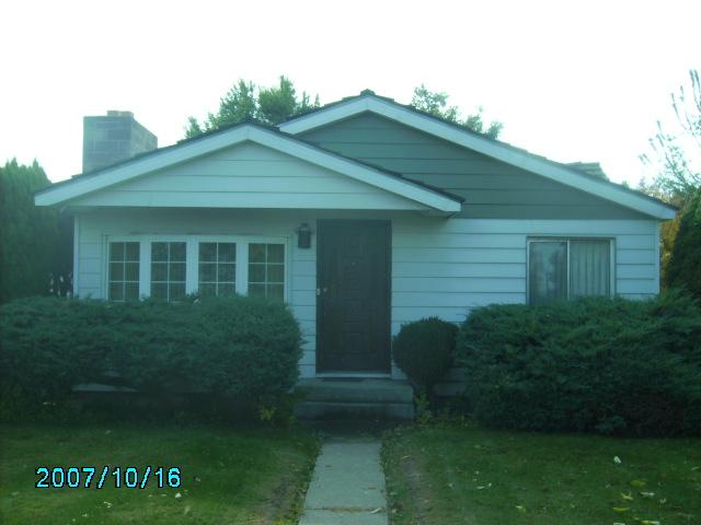 62500 Highway 97 Toppenish, WA 98948 - Photo 1 of 7 a view of a house with a yard