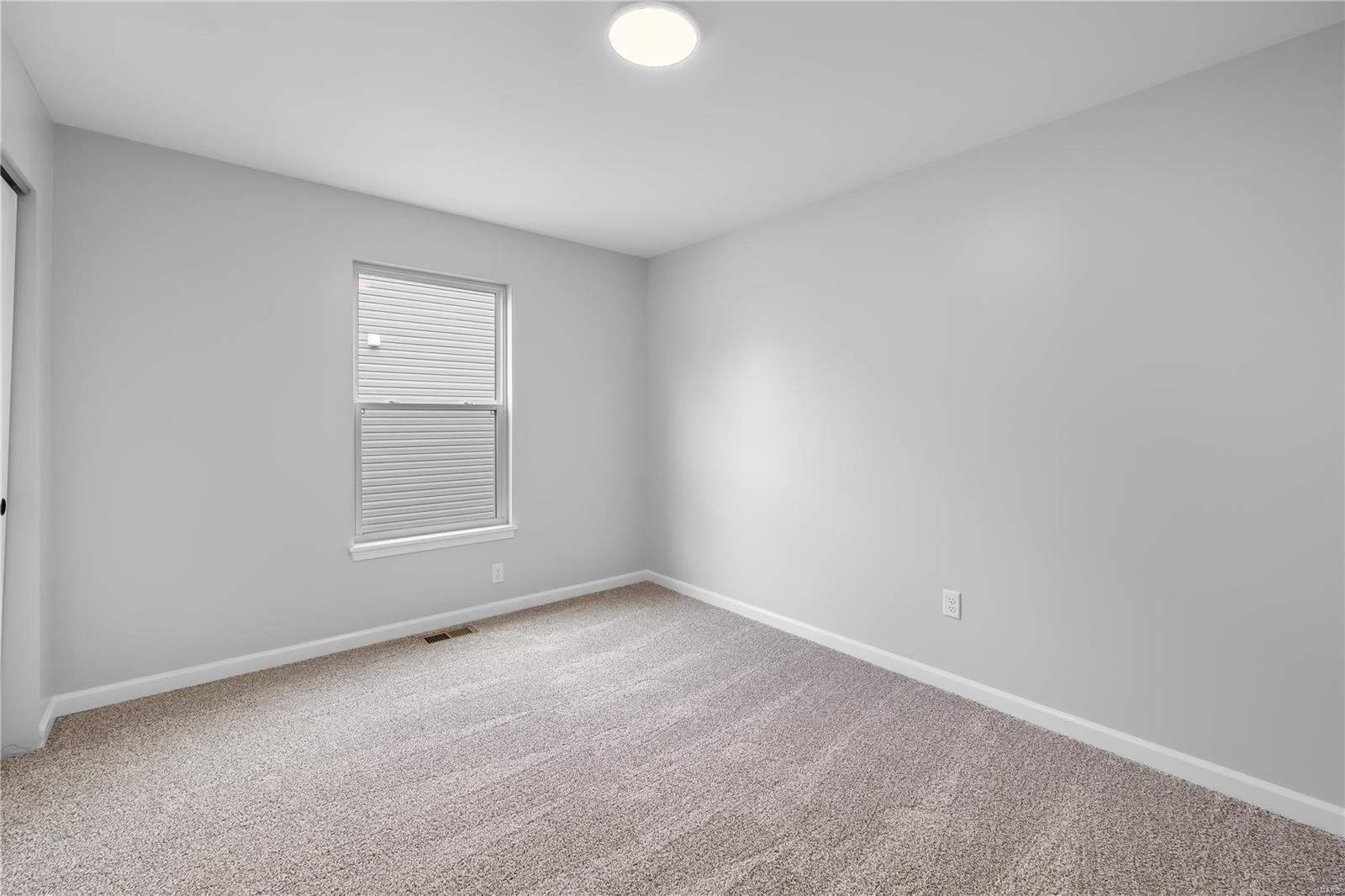 617 Lind Road St. Louis, MO 63125 - Photo 14 of 24