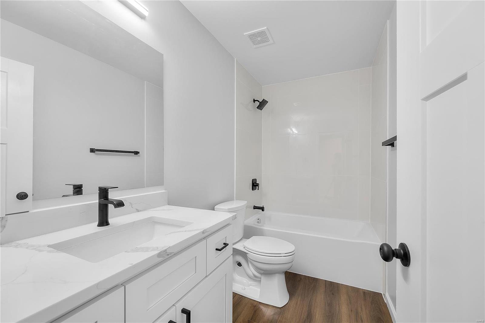 617 Lind Road St. Louis, MO 63125 - Photo 15 of 24