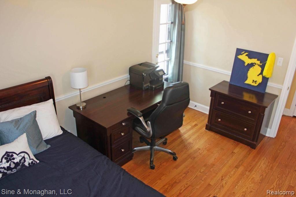 344 Moran Road Grosse Pointe, MI 48236 - Photo 14 of 19 16-1.jpg