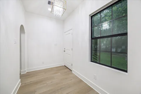 $385,000 | 228 Lenox Street, Houston, TX 77011