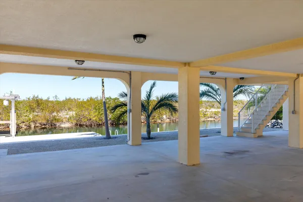 $1,800,000 | 29549 Forrestal Avenue, Big Pine Key, FL 33043