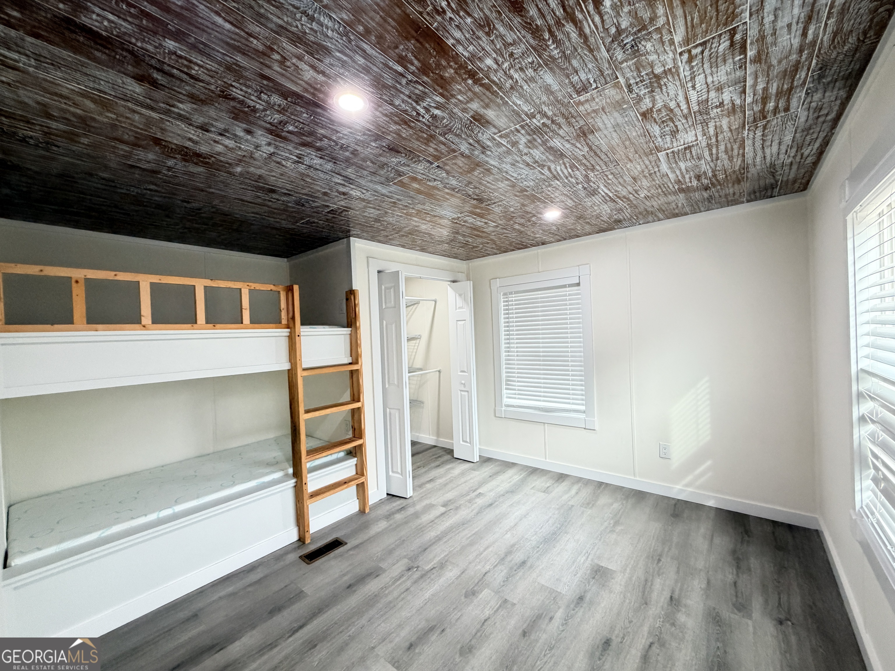 682 Lakeside Circle Cornelia, GA 30531 - Photo 12 of 32